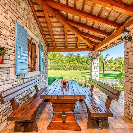 House Andigona